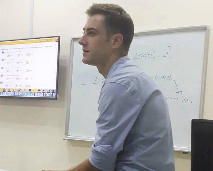 thay giao soai ca noi tieng mang anh 4