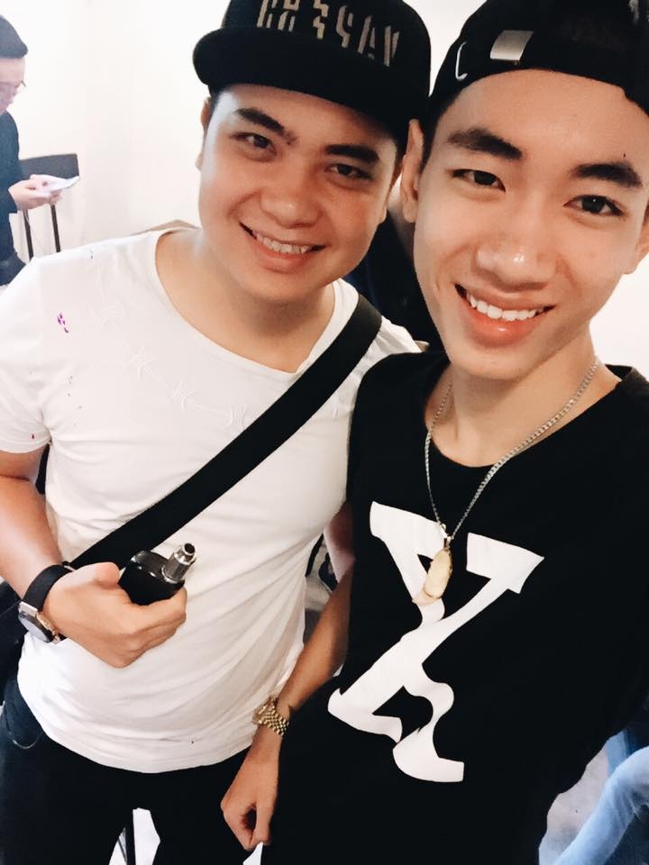Chàng trai đệm đàn tài năng Sóc Trăng ảnh 2 Chang trai dem dan tai nang Soc Trang anh 2