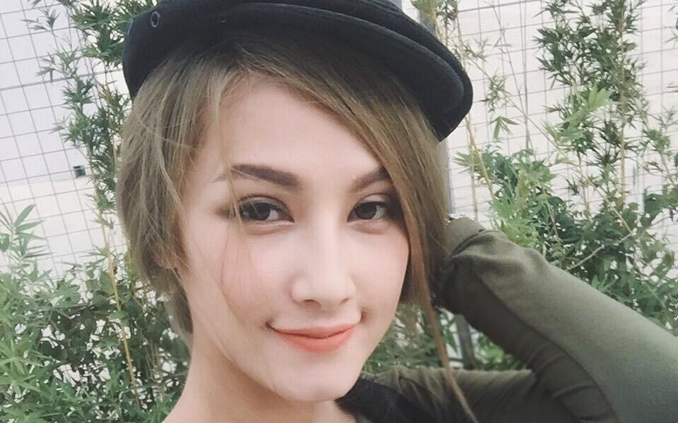 Emmy Nguyen the hien tai nang ca hat hinh anh