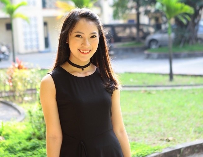 nữ sinh nhại 7 thứ tiếng ảnh 1 nu sinh nhai 7 thu tieng anh 1