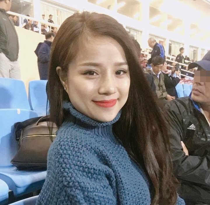 nữ cổ động viên xinh đẹp tại SVĐ Mỹ Đình ảnh 2 nu co dong vien xinh dep tai SVD My Dinh anh 2