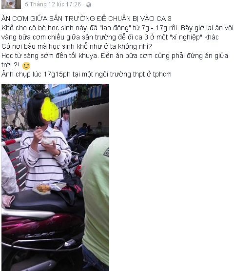 học sinh ăn cơm giữa sân trường ảnh 1 hoc sinh an com giua san truong anh 1
