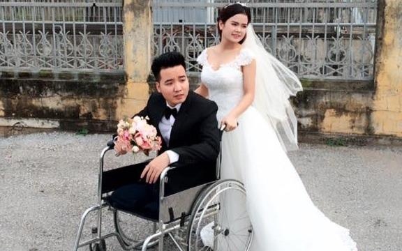 Ket thuc dep cho chuyen tinh cua chang trai cut hai chan hinh anh