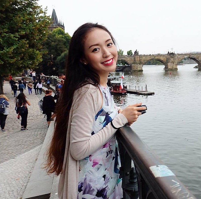 nu 9X Viet lam viec tai hang hang khong quoc te anh 4