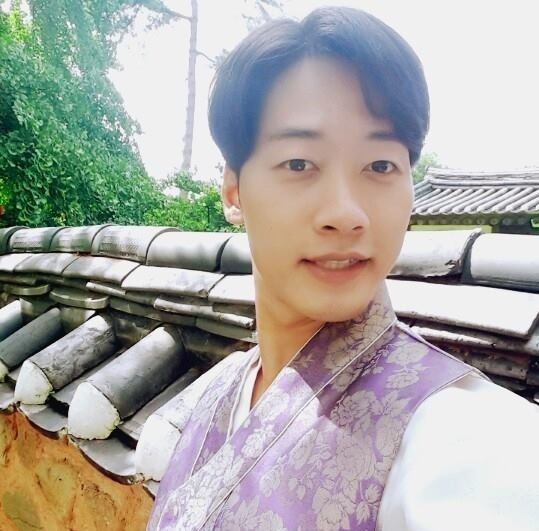 Du hoc sinh tuoi Dau anh 1