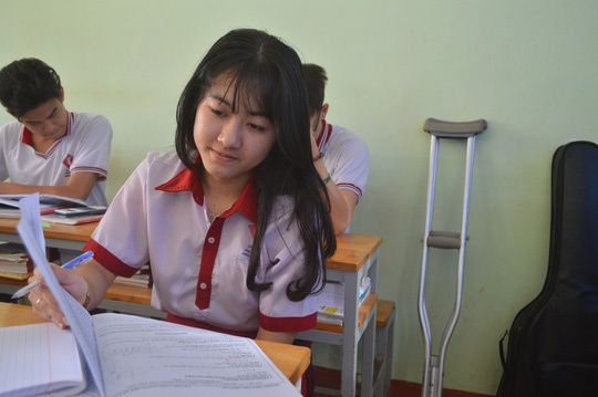 nữ sinh bị cưa chân ảnh 1 nu sinh bi cua chan anh 1
