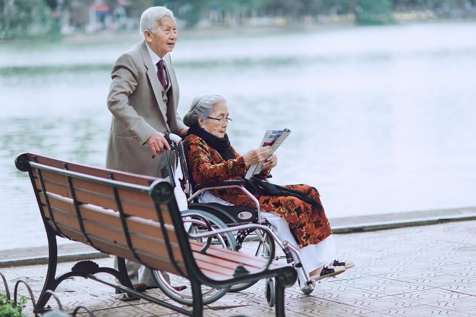 anh ong ba anh gay xuc dong anh 7