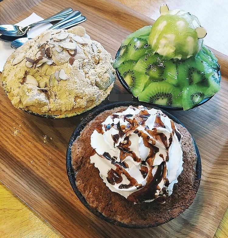 Co gai Food Reviewer noi tieng Ha Noi anh 6