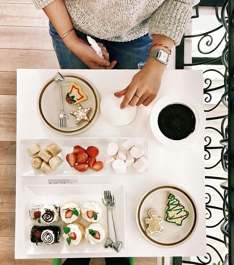 Co gai Food Reviewer noi tieng Ha Noi anh 7