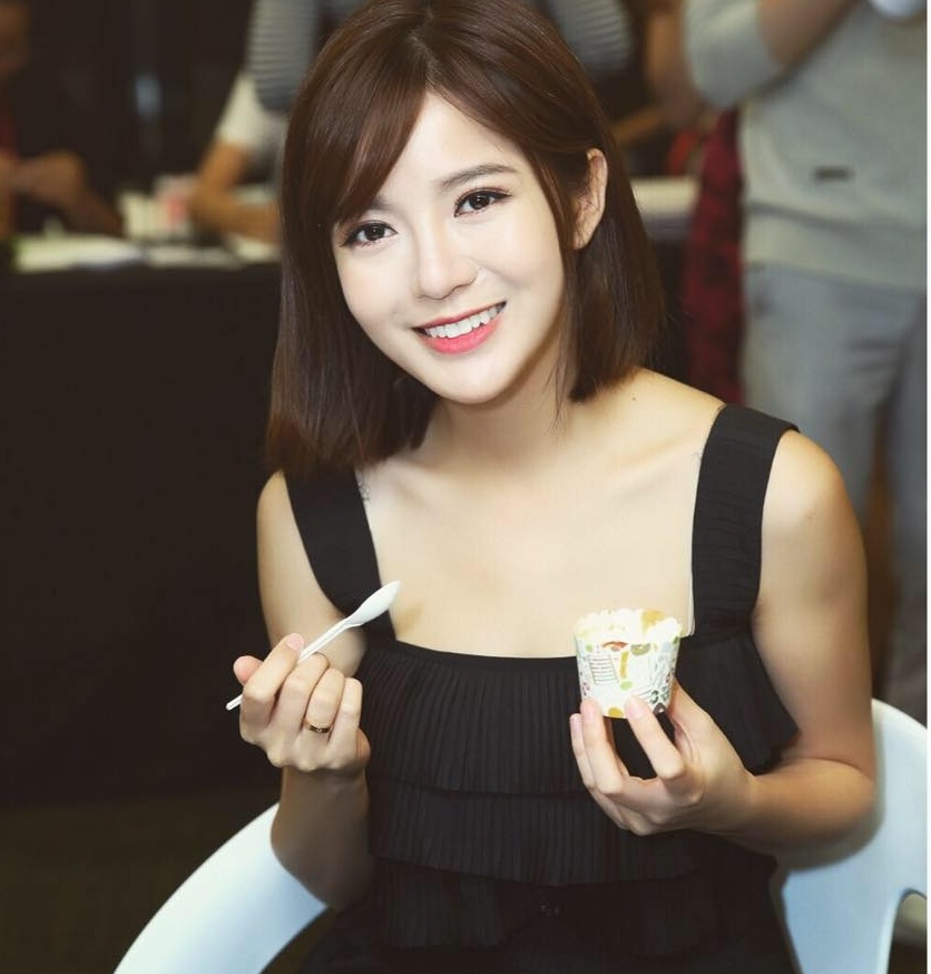hot girl Tú Linh lấy chồng ảnh 5 hot girl Tu Linh lay chong anh 5