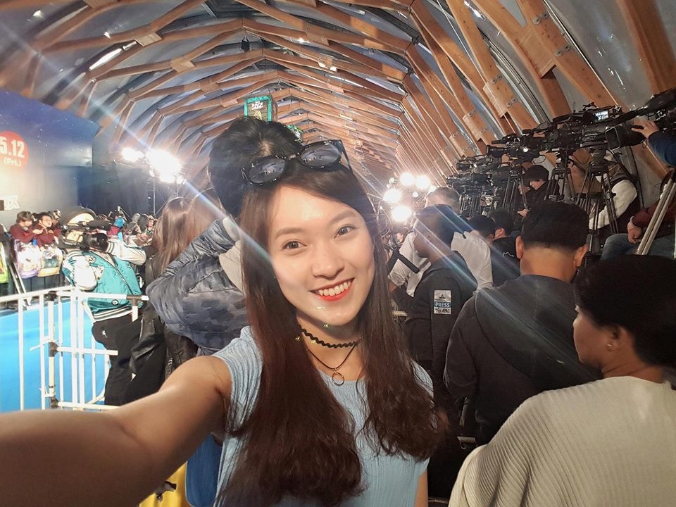 Trần Khánh Vy selfie với sao Hollywood ảnh 4 Tran Khanh Vy selfie voi sao Hollywood anh 4