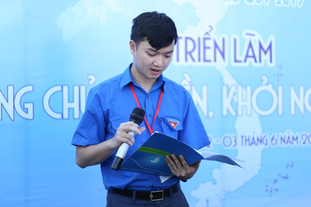 Sinh vien voi bien dao To quoc 2017 anh 2