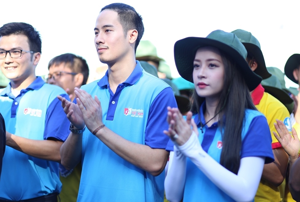 Sinh vien voi bien dao To quoc 2017 anh 4