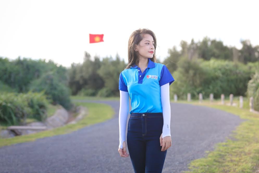 Chi Pu du chuong trinh sinh vien voi bien dao To quoc anh 8