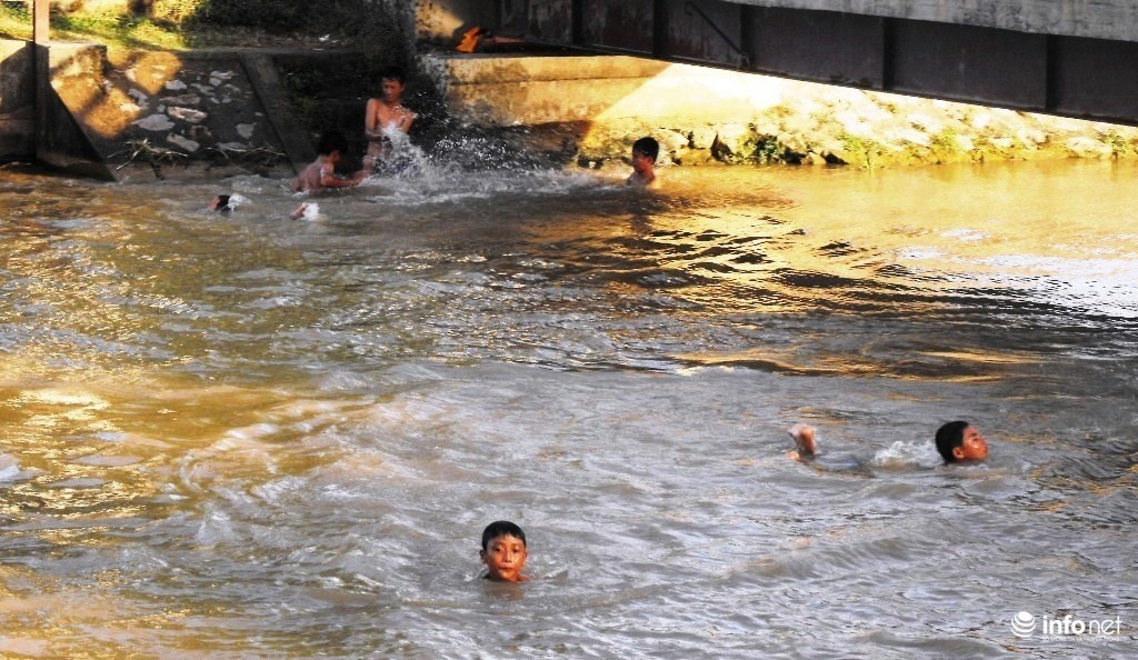 day them hoc them o Nghe An anh 2