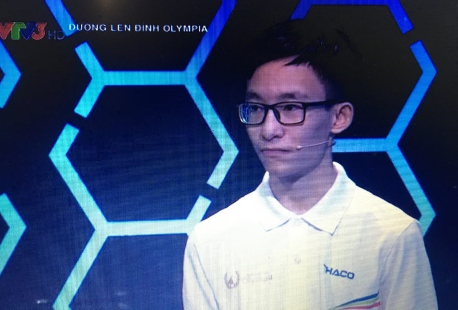 Huy Hoang xuat sac trong phan thi dau tien hinh anh