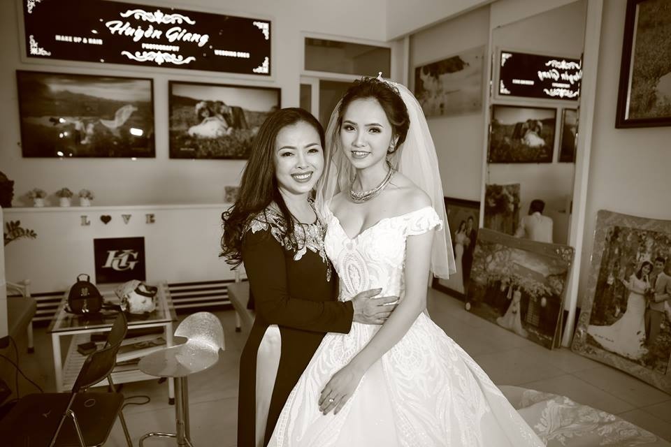 rước dâu bằng 60 xe Ford ảnh 4 ruoc dau bang 60 xe Ford anh 4