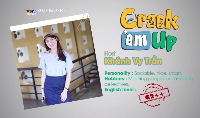 Khanh Vy lam MC 2 chuong trinh ve tieng Anh anh 1