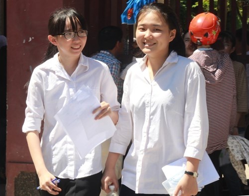 tuyen sinh lop 10 anh 1