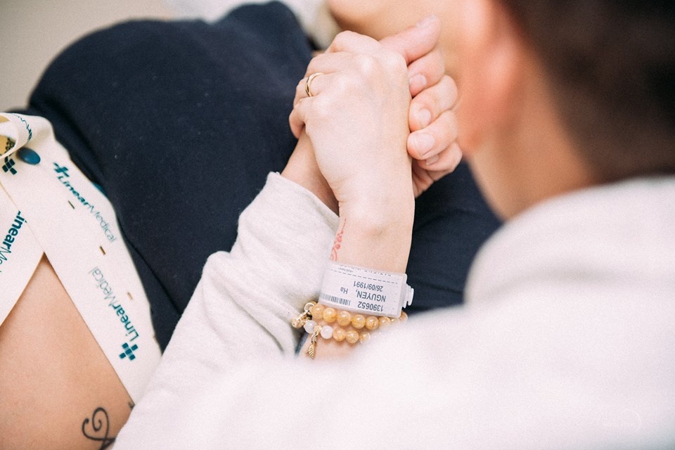 khoanh khac vuot can cung vo gay xuc dong anh 3