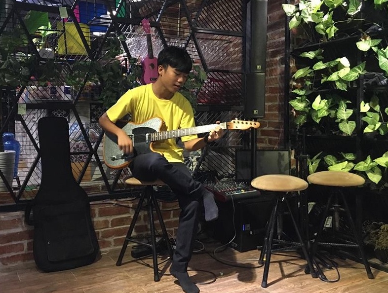 Doi ban 10X mashup 5 ca khuc Vpop gay nghien anh 1