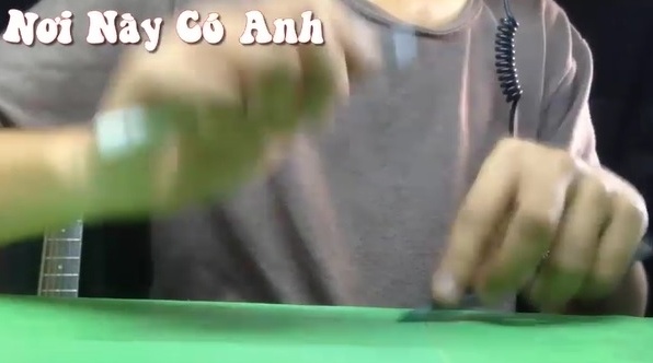 Thanh Long choi Pen-tapping bai hat 'Noi nay co anh' hinh anh