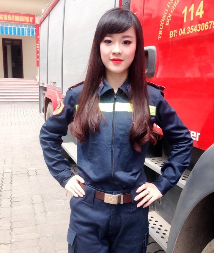 Hot girl Phong chay chua chay thi hoa hau anh 11