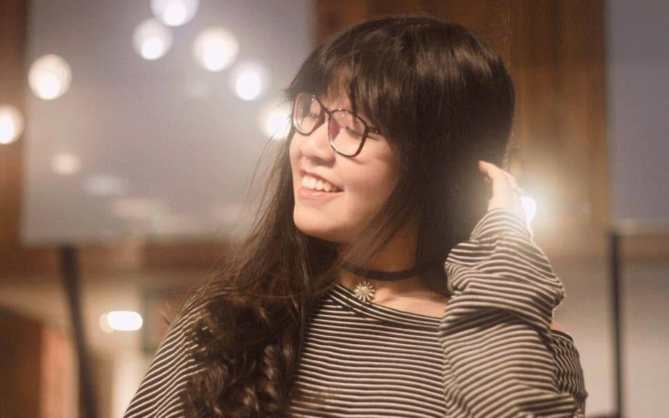 Nu sinh Sai Gon cover 'Despacito' bang 8 thu tieng hinh anh