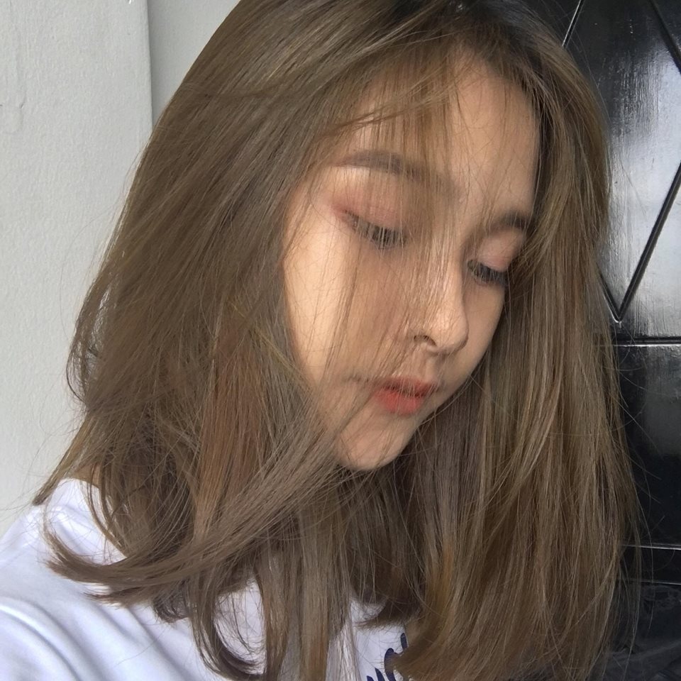 Co gai Viet bi nham lai tay anh 1