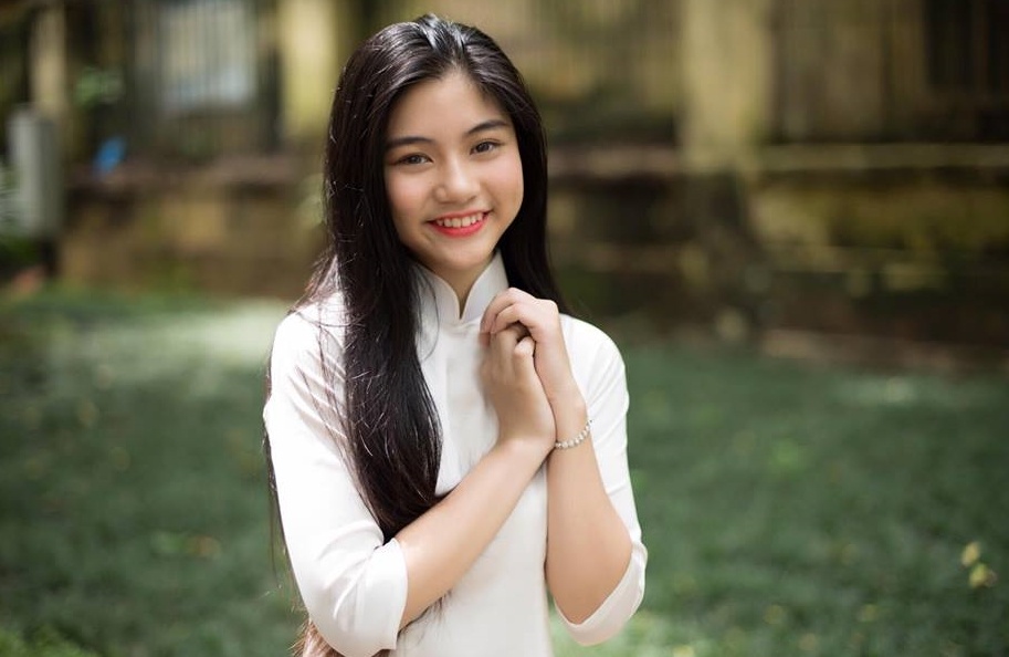 nữ sinh 99 xinh xắn với má lúm đồng tiền ảnh 9 nu sinh 99 xinh xan voi ma lum dong tien anh 9