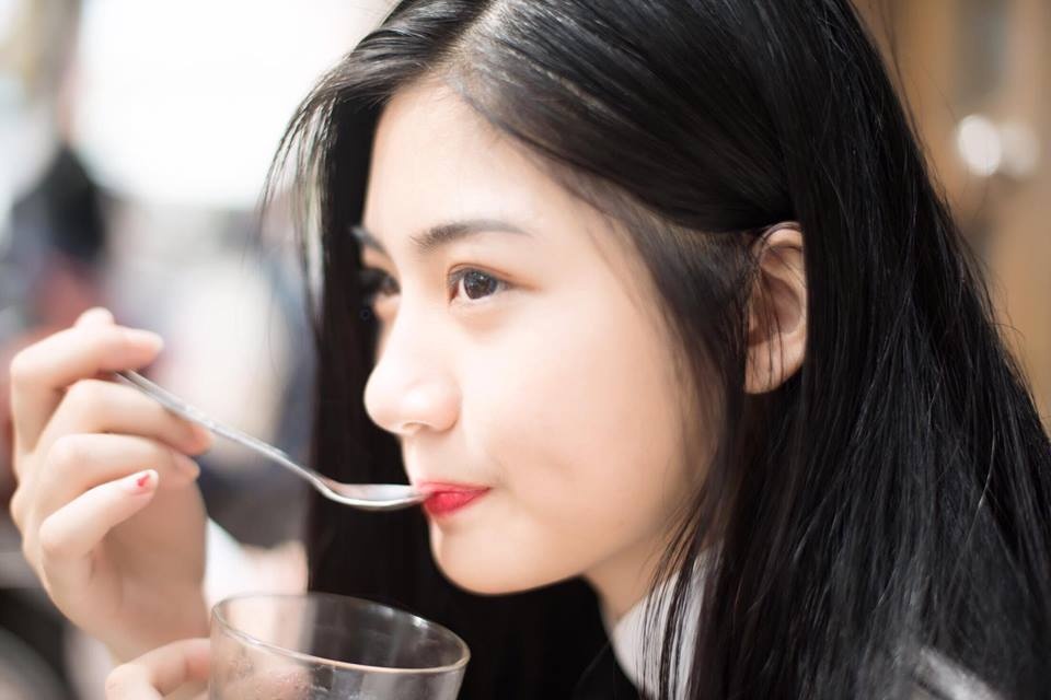 nữ sinh 99 xinh xắn với má lúm đồng tiền ảnh 3 nu sinh 99 xinh xan voi ma lum dong tien anh 3