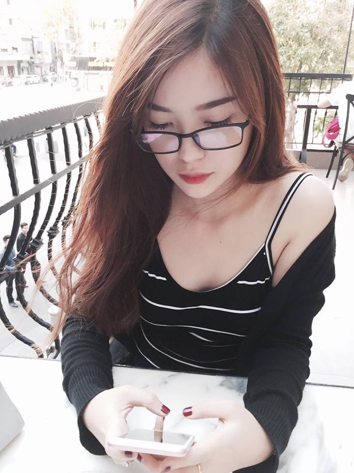 Dân mạng tìm kiếm cô gái với hình xăm sau lưng ảnh 4 Dan mang tim kiem co gai voi hinh xam sau lung anh 4