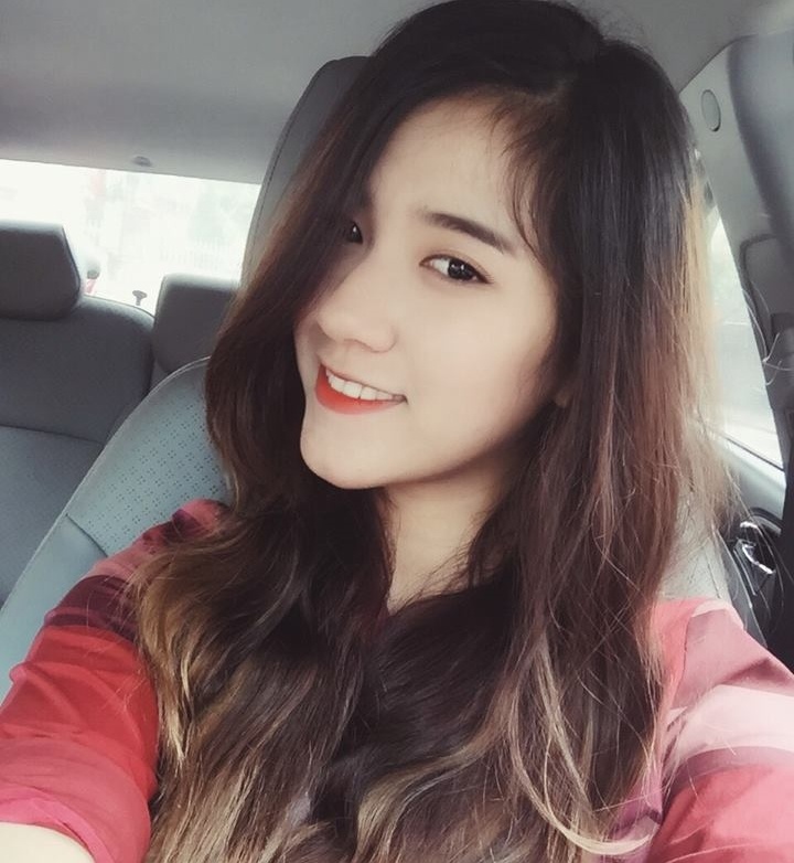 Nu sinh Quoc Hoc Hue co thanh tich hoc tap khung anh 3