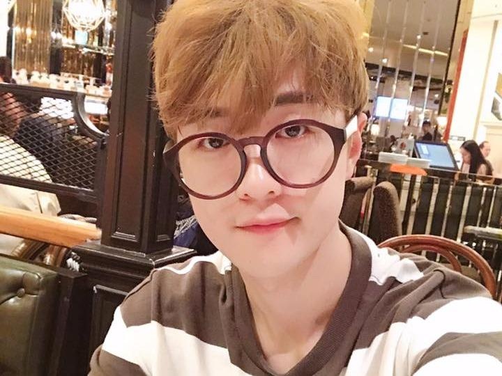 Thay giao Han Quoc ke chuyen hat 'Bui phan' khien hoc sinh roi le hinh anh