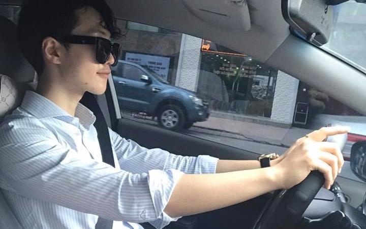 KeunHo cover bai hat 'Yeu 5' bang tieng Han va tieng Viet hinh anh