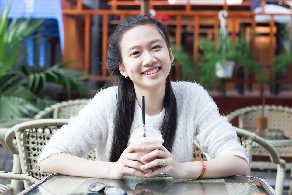 nu sinh tang hoa Thu tuong Canada anh 6