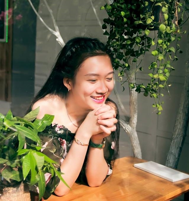 nu sinh tang hoa Thu tuong Canada anh 3