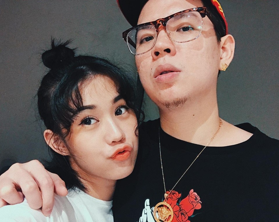 nhung cap doi hot teen yeu nhau ben lau anh 1