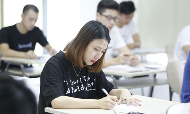 phan bien ve cai cach giao duc anh 1