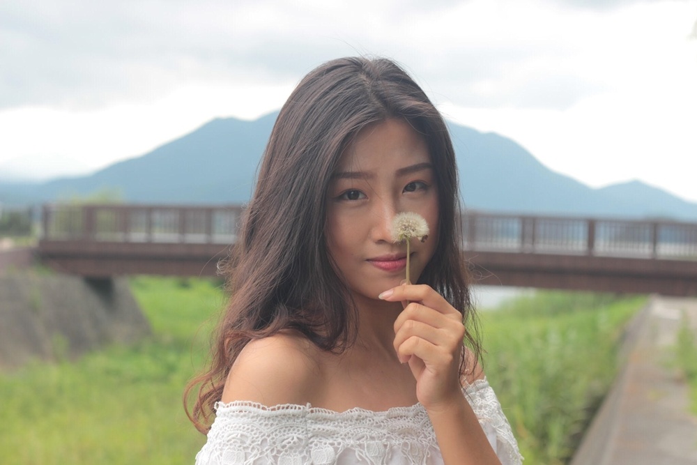 a khoi dai hoc Kinh te TP.HCM lot top 45 Hoa hau hoan vu 2017 anh 4