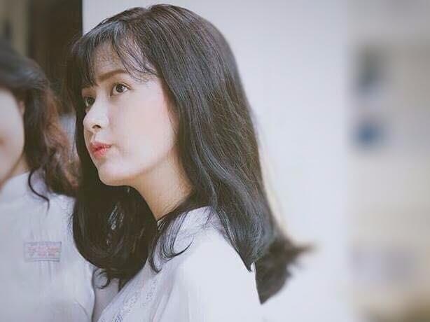 Dieu it biet ve 9X Sai Gon xinh dep trong buc anh chup nghieng hinh anh