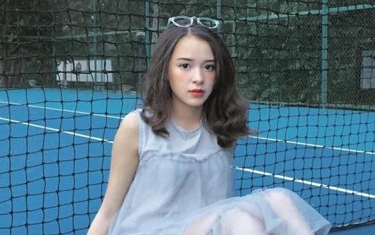 Hot girl 10X noi bat trong gioi tre Da Lat voi ve dep lai hinh anh