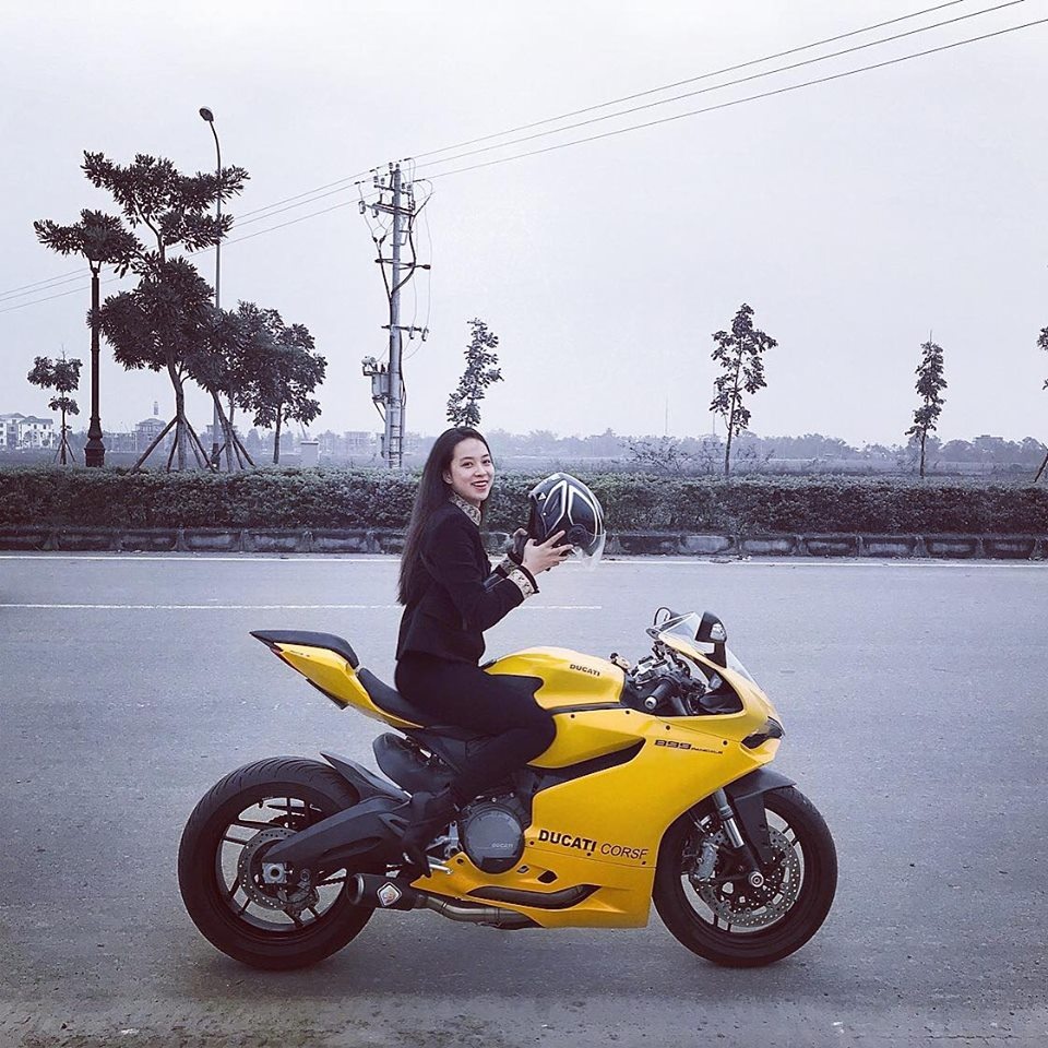 co gai di xe phan khoi lon gay chu y anh 1