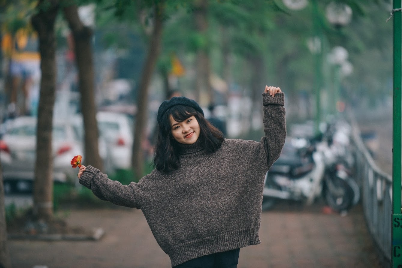 Nữ sinh ngoại thương cover nhạc tiếng Anh cực hay ảnh 7 Nu sinh ngoai thuong cover nhac tieng Anh cuc hay anh 7