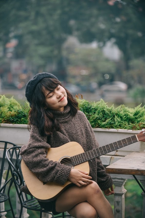 Nữ sinh ngoại thương cover nhạc tiếng Anh cực hay ảnh 9 Nu sinh ngoai thuong cover nhac tieng Anh cuc hay anh 9