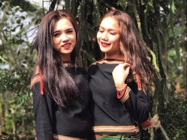 Nhan sac dan thieu nu E De chup anh xinh dep trong dam cuoi hinh anh