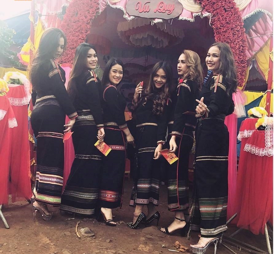 thiếu nữ Ê Đê gây chú ý mạng xã hội ảnh 1 thieu nu E De gay chu y mang xa hoi anh 1