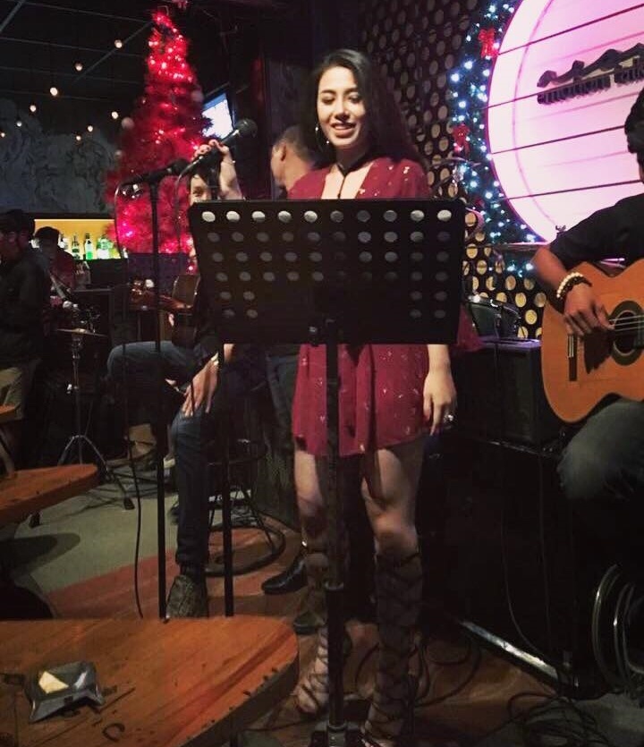 cô giáo tiếng Anh xinh đẹp gợi cảm ảnh 4 co giao tieng Anh xinh dep goi cam anh 4