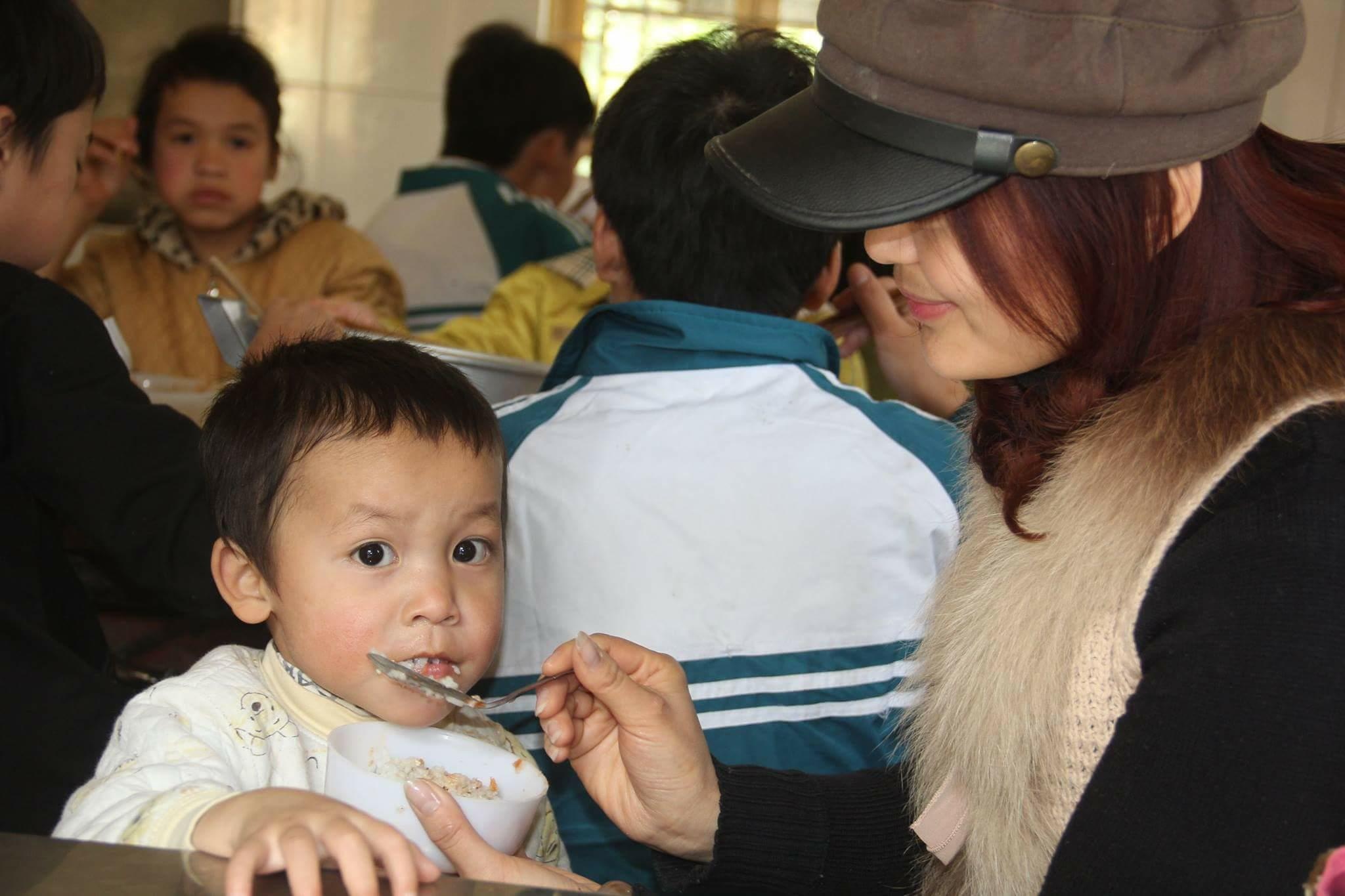 An Ha trong chuyen di tinh nguyen hinh anh