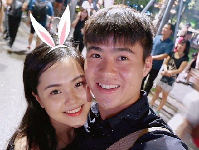 Ban gai Quang Hai, Duy Manh: Ve nha thoi cac chang trai hinh anh